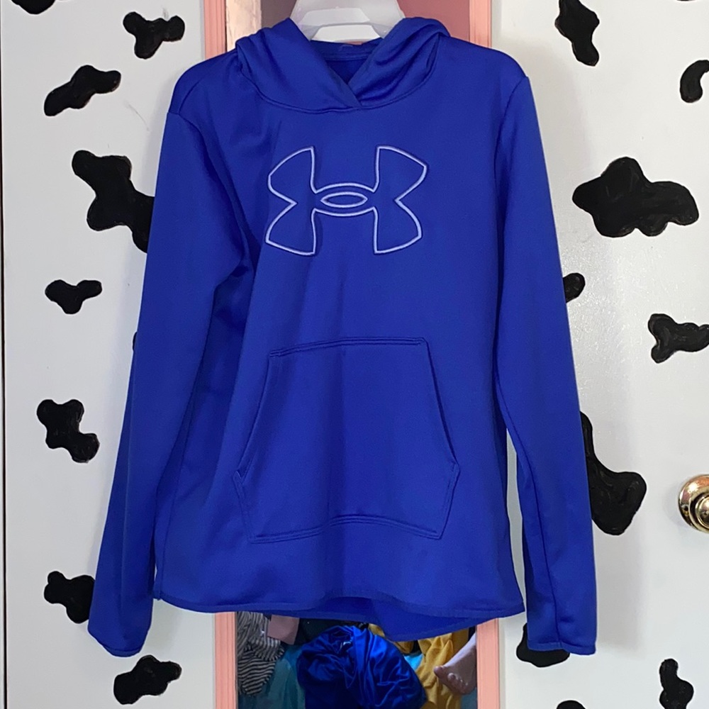 M purple under armour hoodie